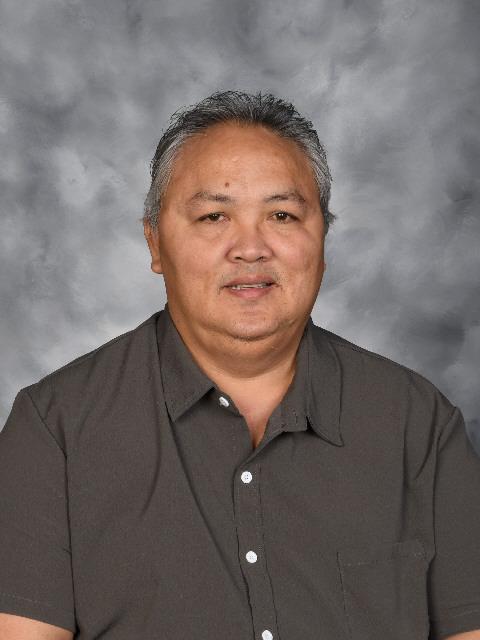 Roger Castillo : Teacher - Geometry, Algebra II, Physical Science, Chemistry, Physics